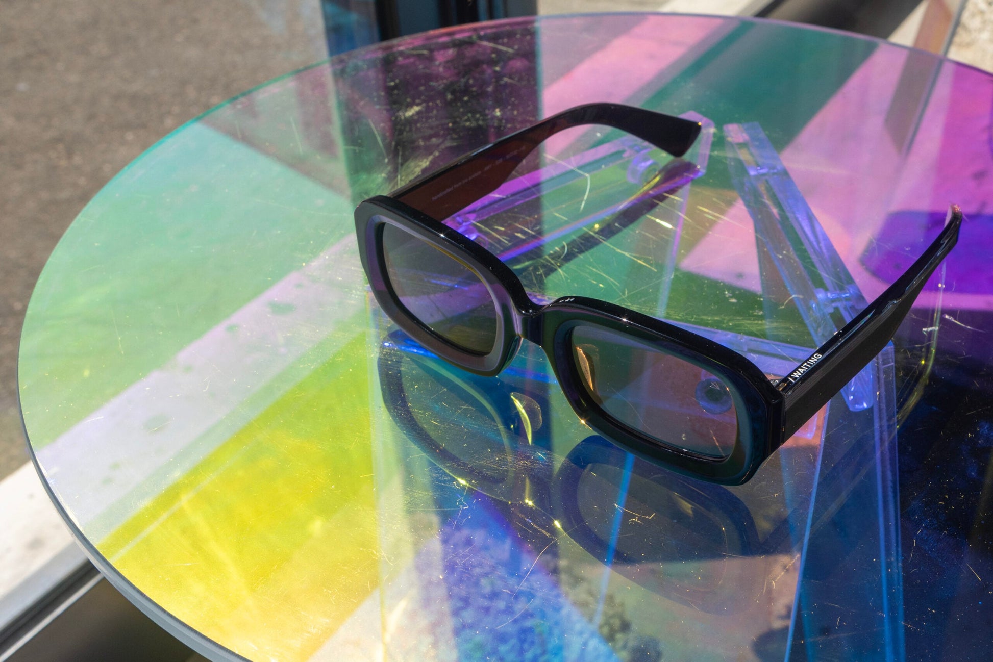 Amy Noir / Verres Black Pola — Waiting For The Sun (1)