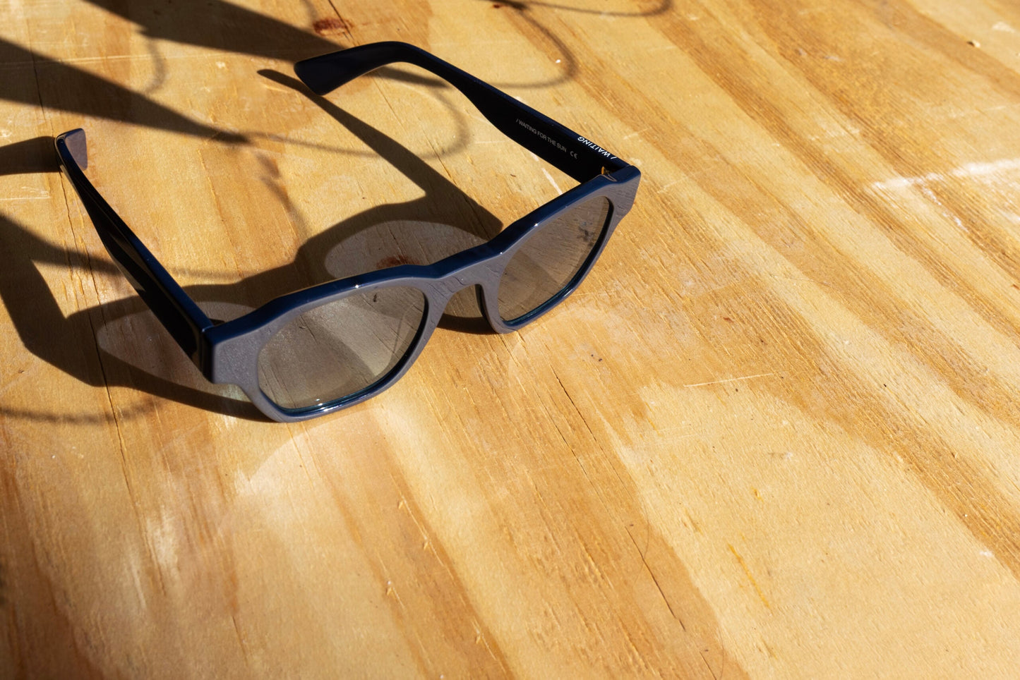 Clio night blue / Verres Fondu bleu-vert — Waiting For The Sun (1)