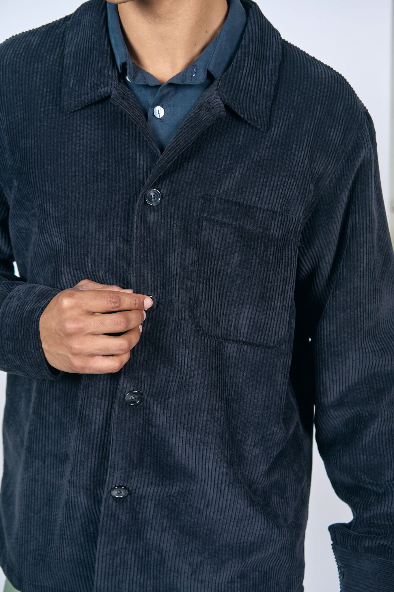 Men's Black Ribbed Velvet Overshirt