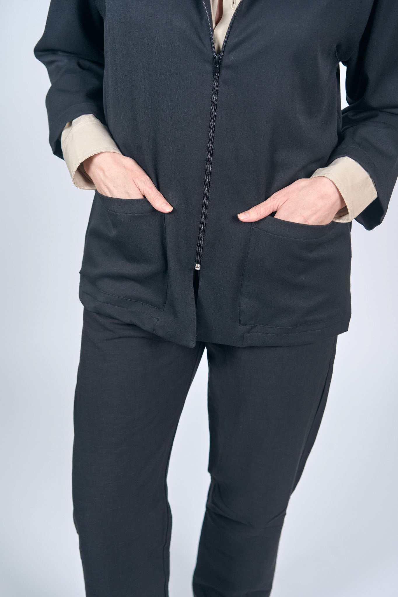 Veste Carrée Gabardine Noire