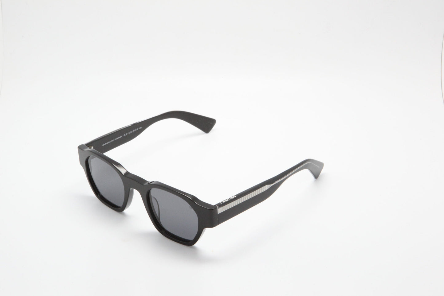 Clio Noir / Black Pola Lens — Waiting For The Sun (4)