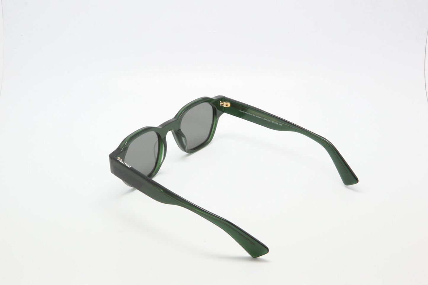 Clio Vert Cristal / Black Lens — Waiting For The Sun (4)
