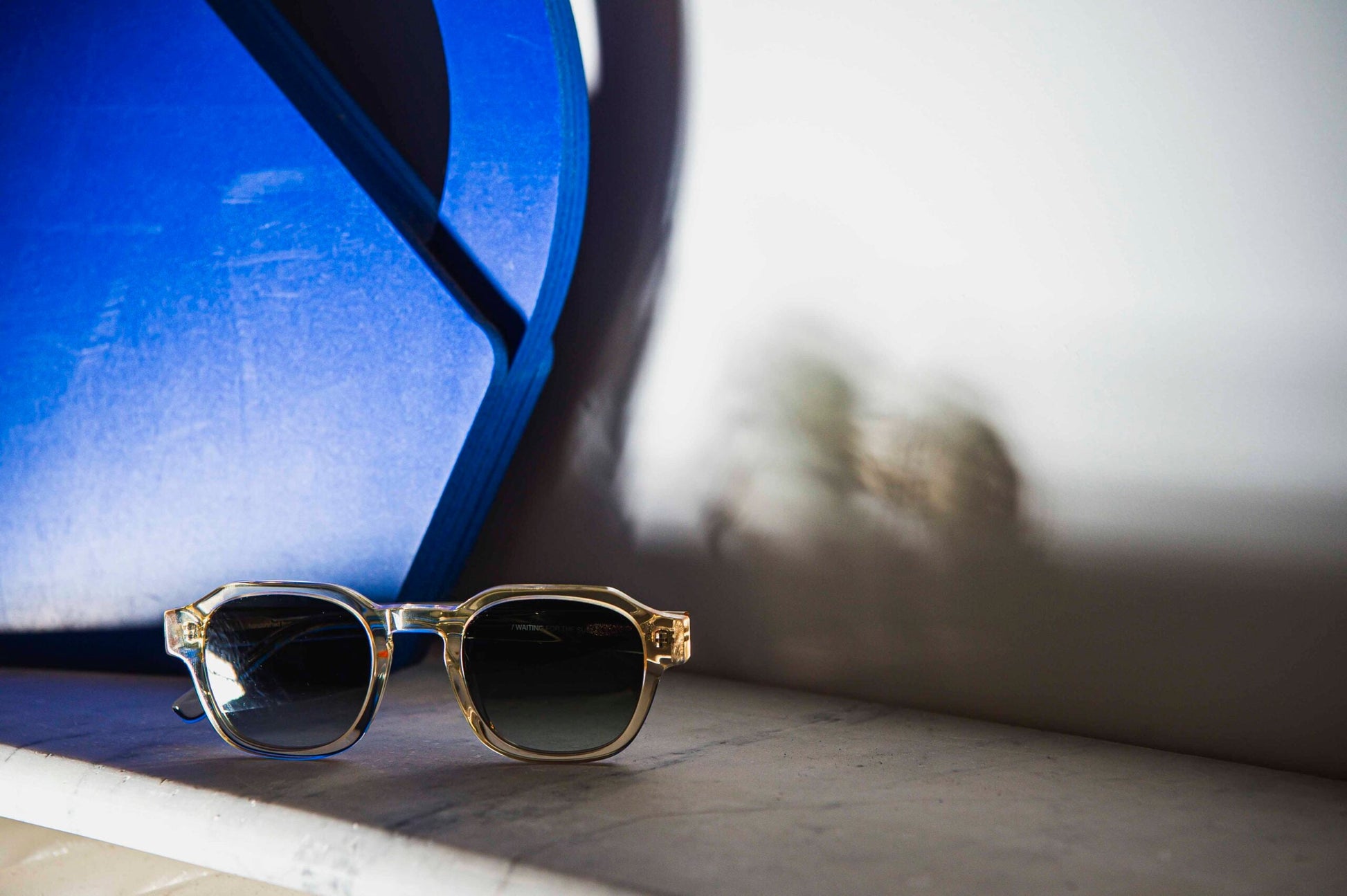 Geo Champagne cristal / Green Gradient Lens — Waiting For The Sun (1)